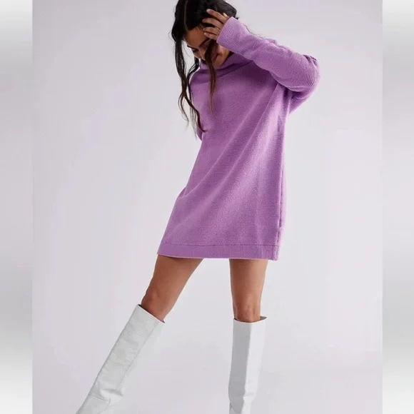 Free People NWT Ottoman Slouchy Tunic - Glowing Grape - Size Medium - Picture 4 of 15